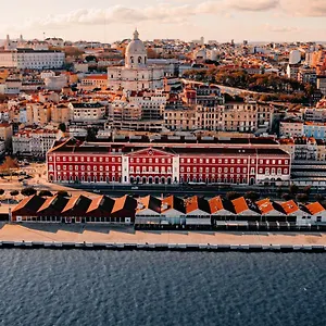 The Editory Riverside Hotel, An Historic 5* Лиссабон
