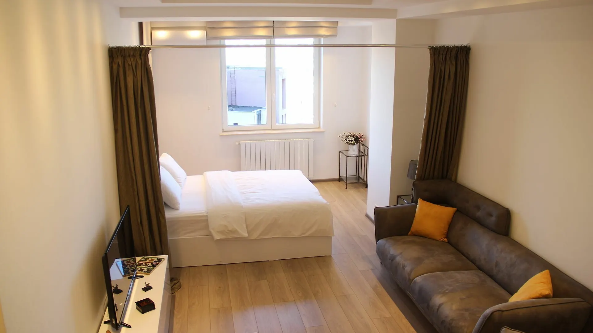 Super Luxury Apartments Tbilisi Hotel